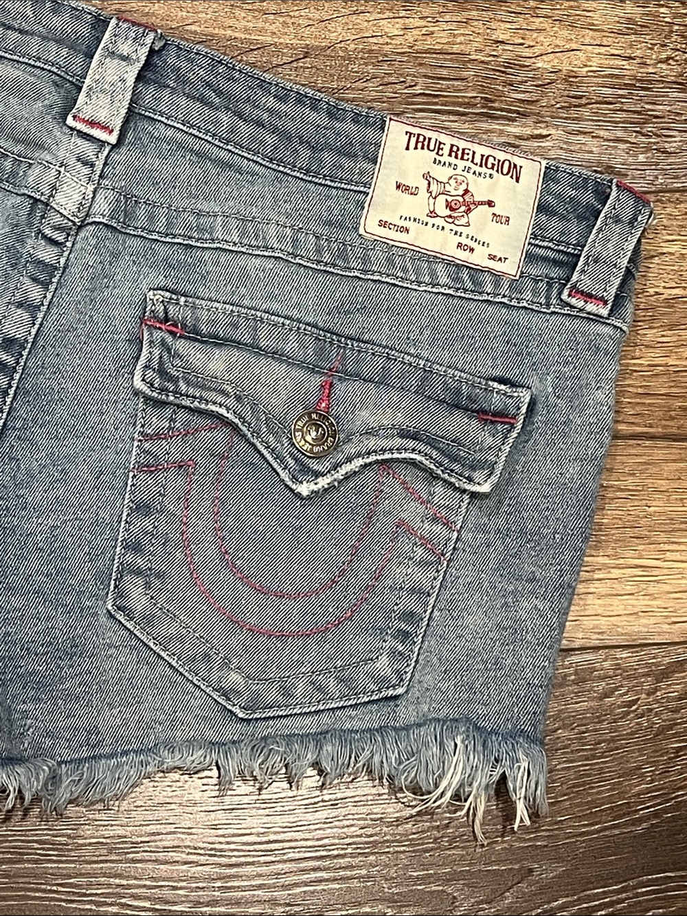 True Religion Joey Cut-Off Low Rise Frayed Denim Shorts W/ Pink Stitching - Picture 5 of 9